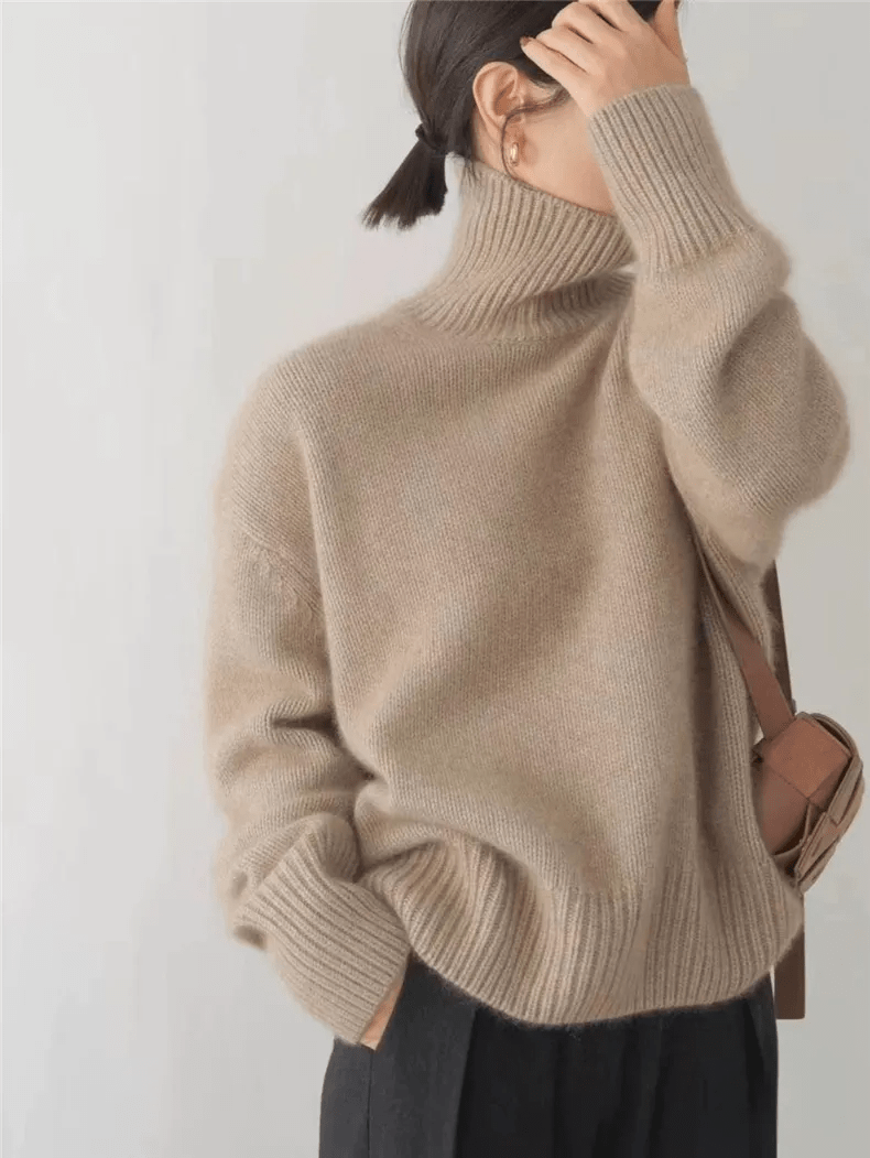 Lynn | Sweater with turtleneck